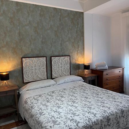Apartamentos Avenida Sevilla Bagian luar foto