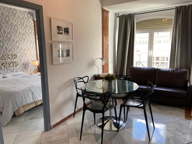 Apartamentos Avenida Sevilla Bagian luar foto