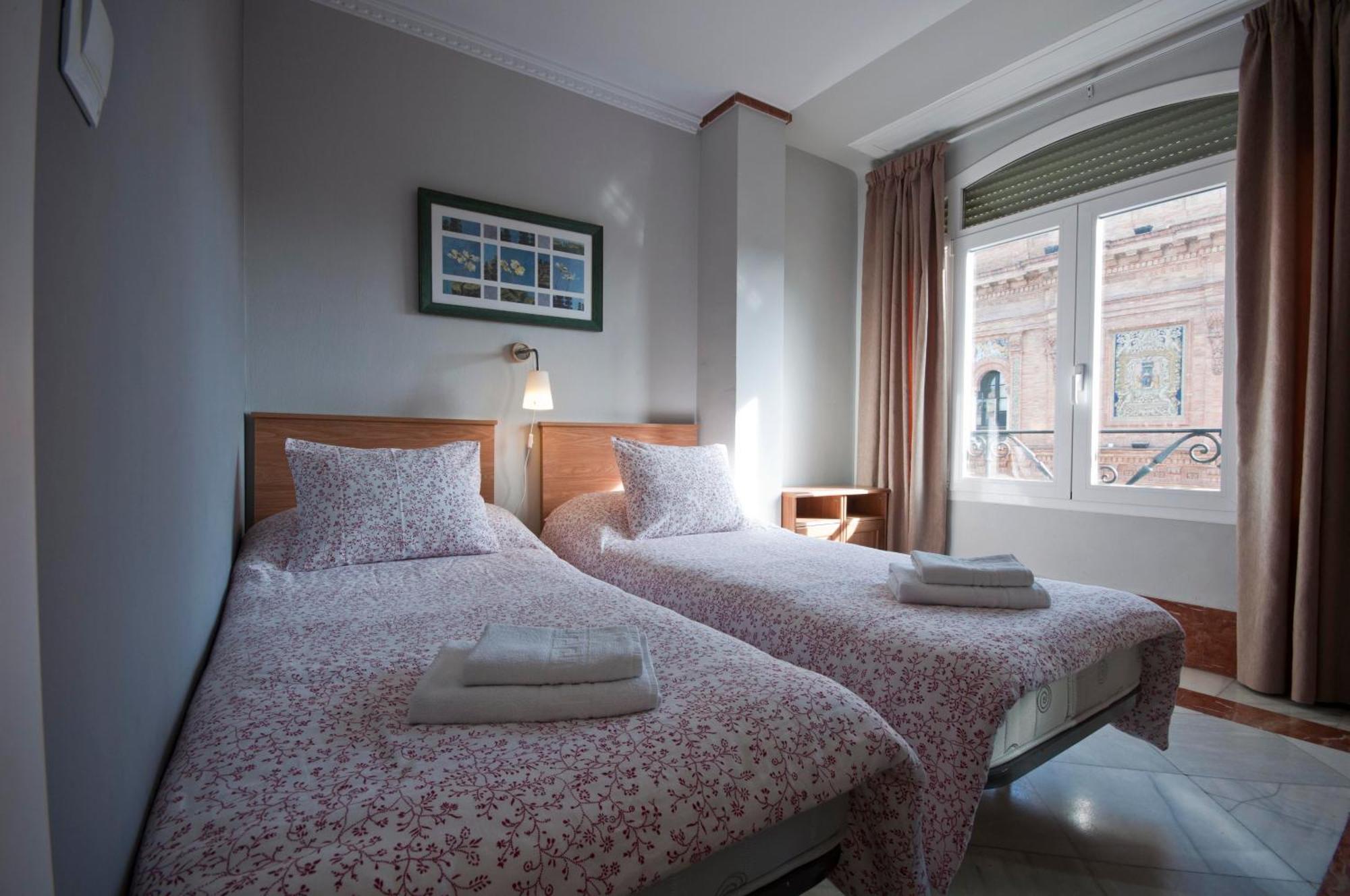 Apartamentos Avenida Sevilla Bagian luar foto