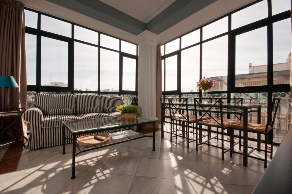 Apartamentos Avenida Sevilla Ruang foto