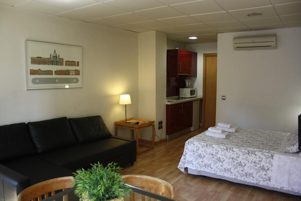 Apartamentos Avenida Sevilla Bagian luar foto
