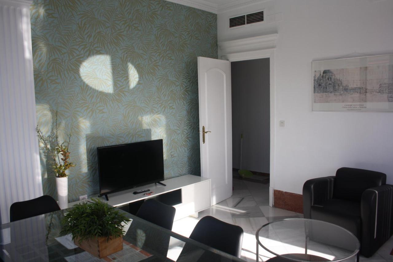Apartamentos Avenida Sevilla Bagian luar foto