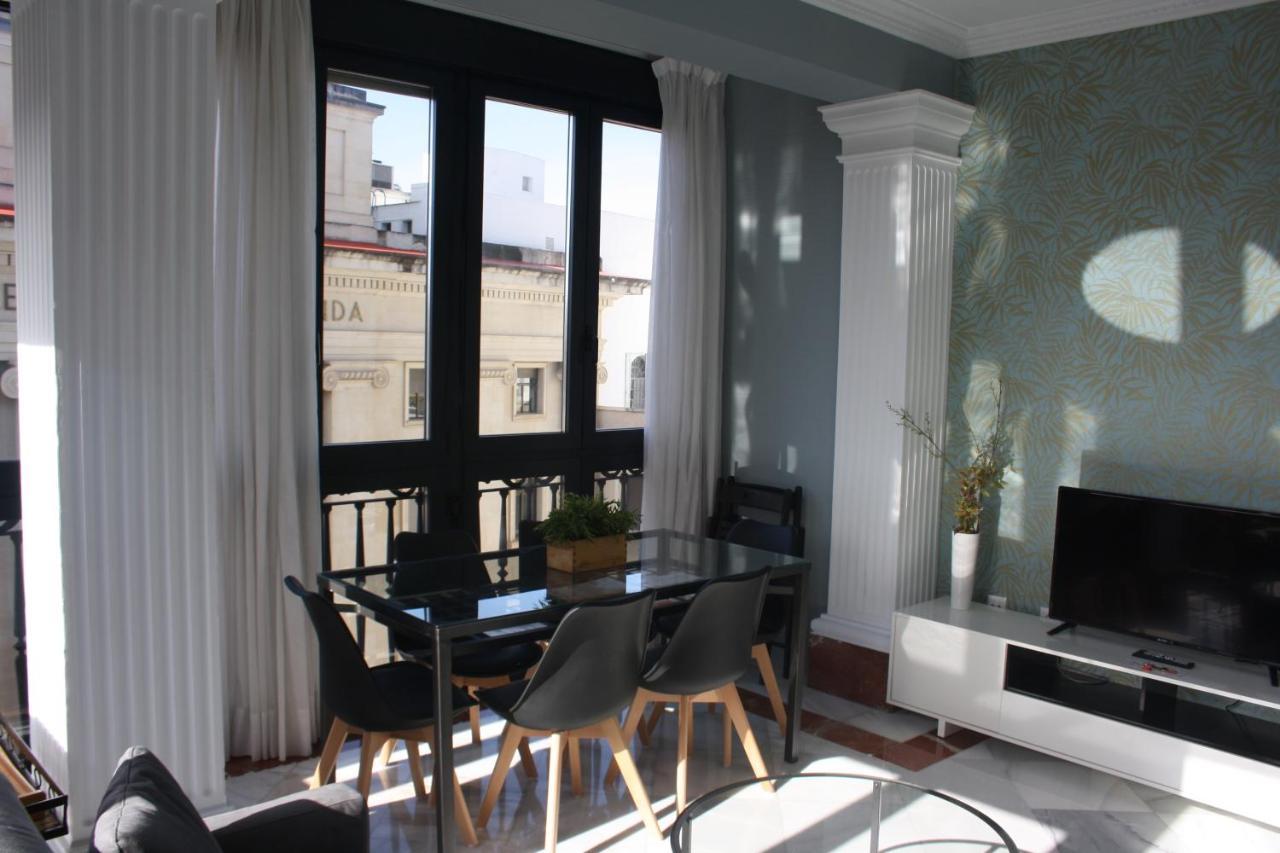 Apartamentos Avenida Sevilla Bagian luar foto