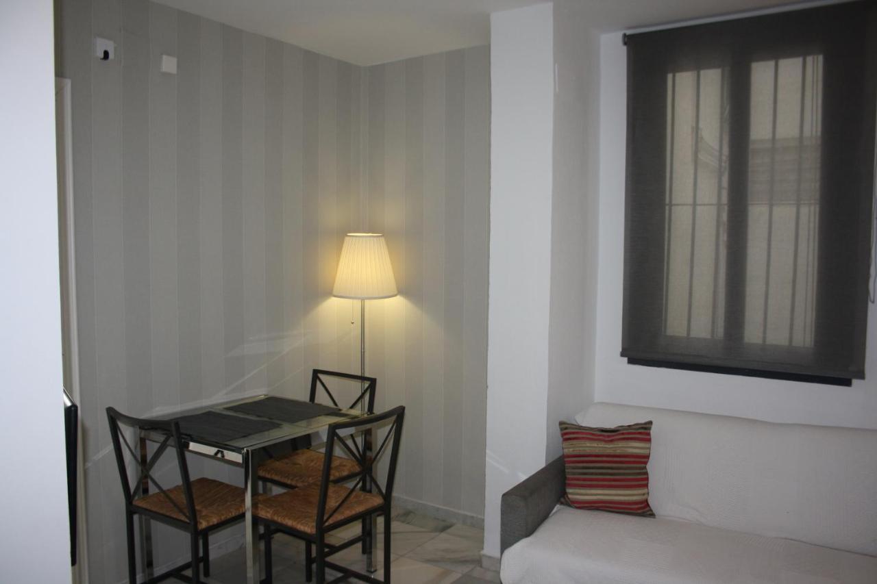 Apartamentos Avenida Sevilla Bagian luar foto