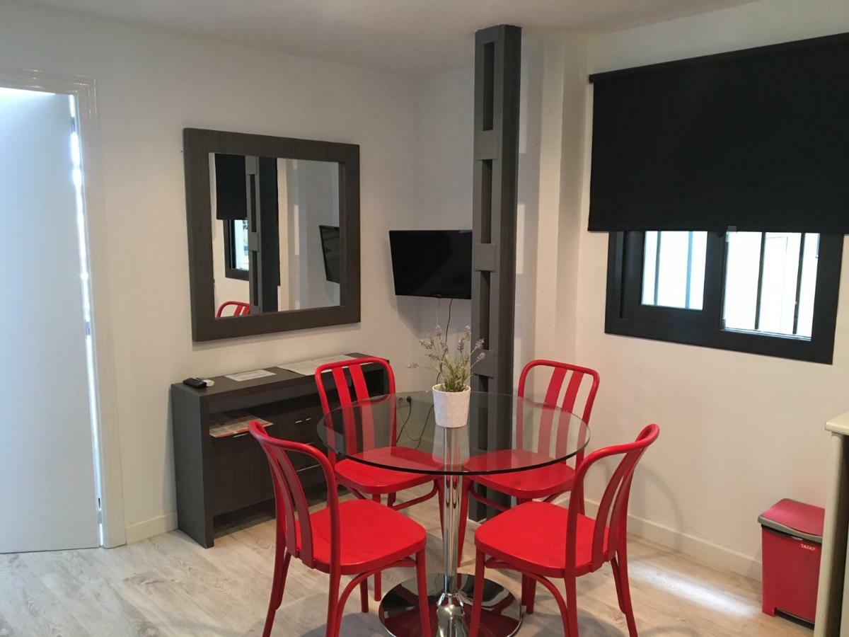 Apartamentos Avenida Sevilla Bagian luar foto