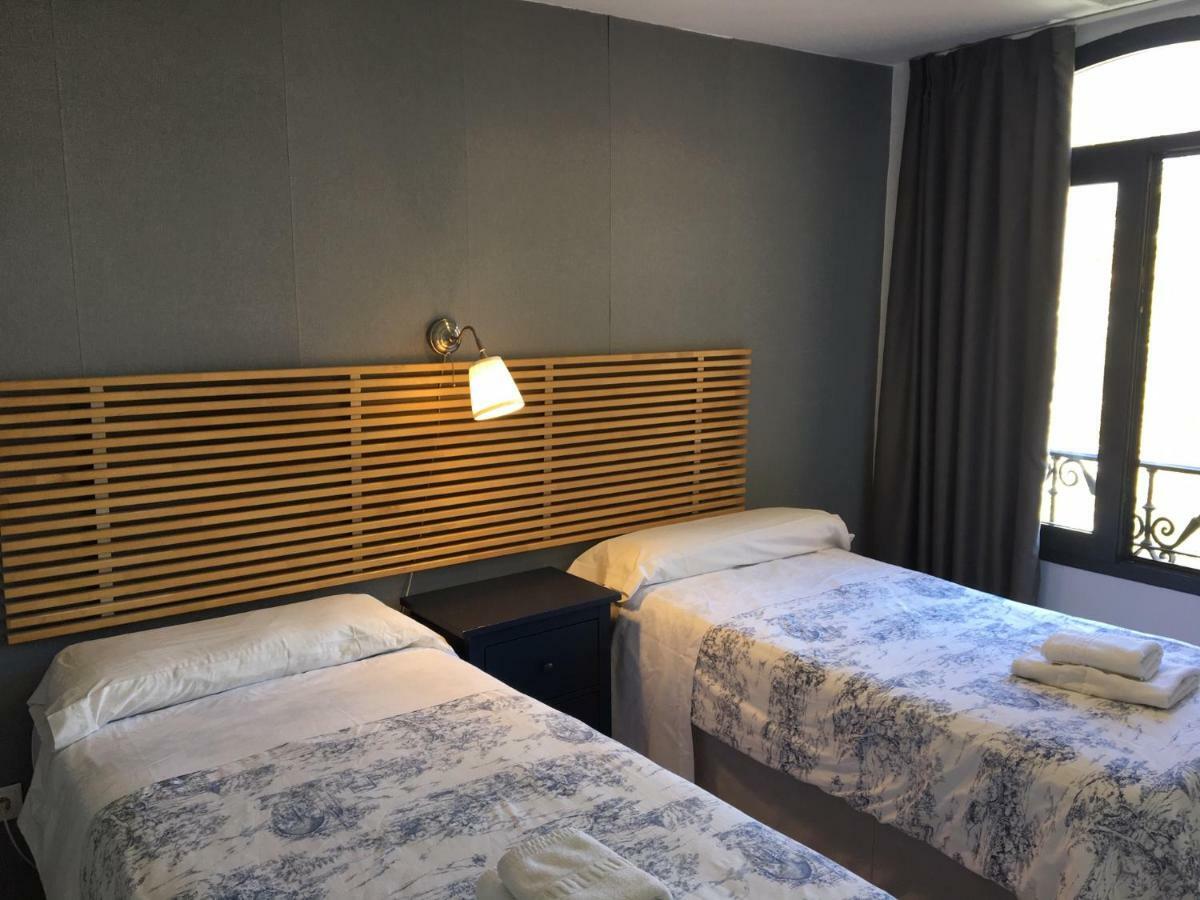 Apartamentos Avenida Sevilla Bagian luar foto